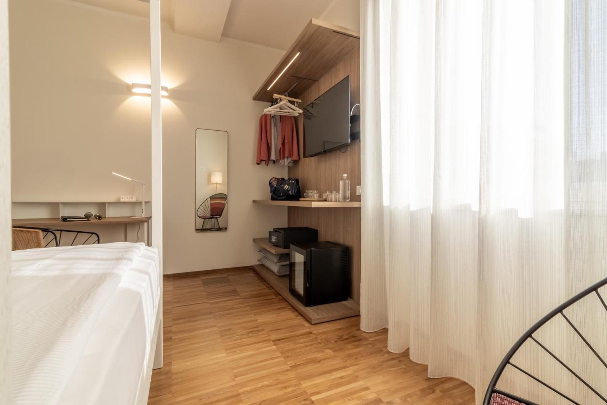 Il Faro Luxury Rooms & Lounge La Spezia Exterior photo